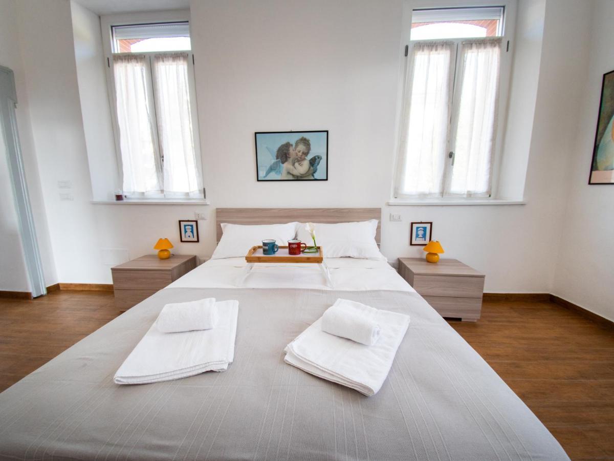 Villa Silvia-By Home Sitter โกโม ภายนอก รูปภาพ
