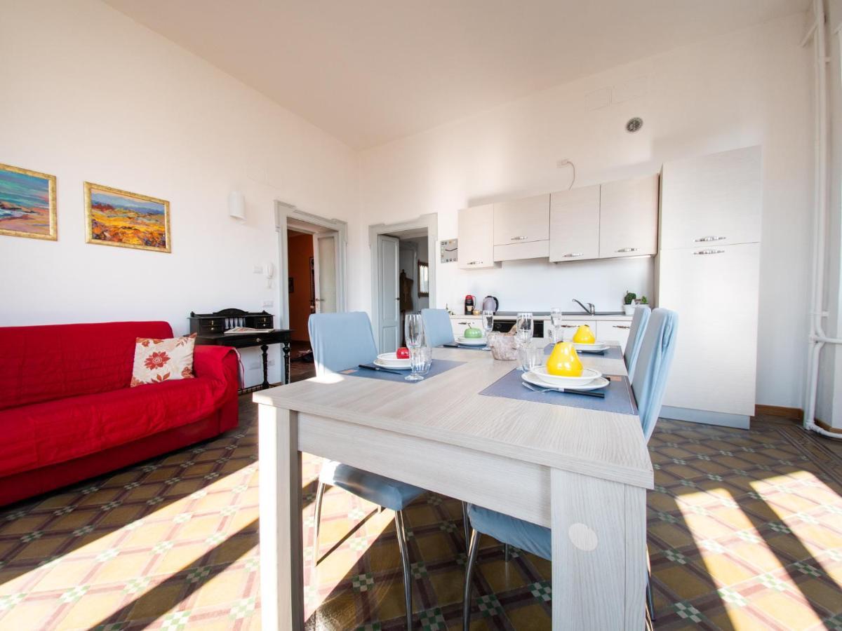 Villa Silvia-By Home Sitter โกโม ภายนอก รูปภาพ