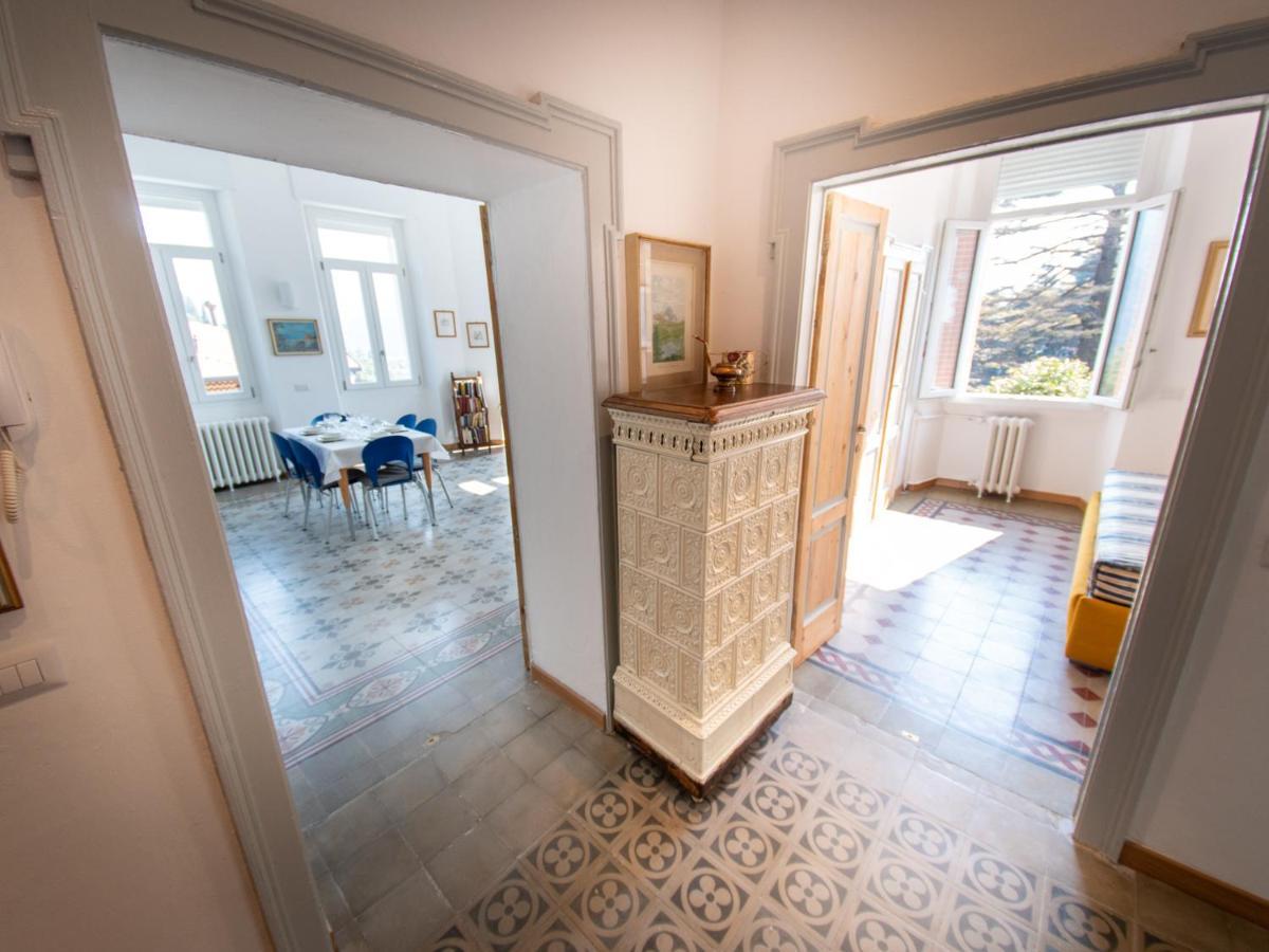 Villa Silvia-By Home Sitter โกโม ภายนอก รูปภาพ