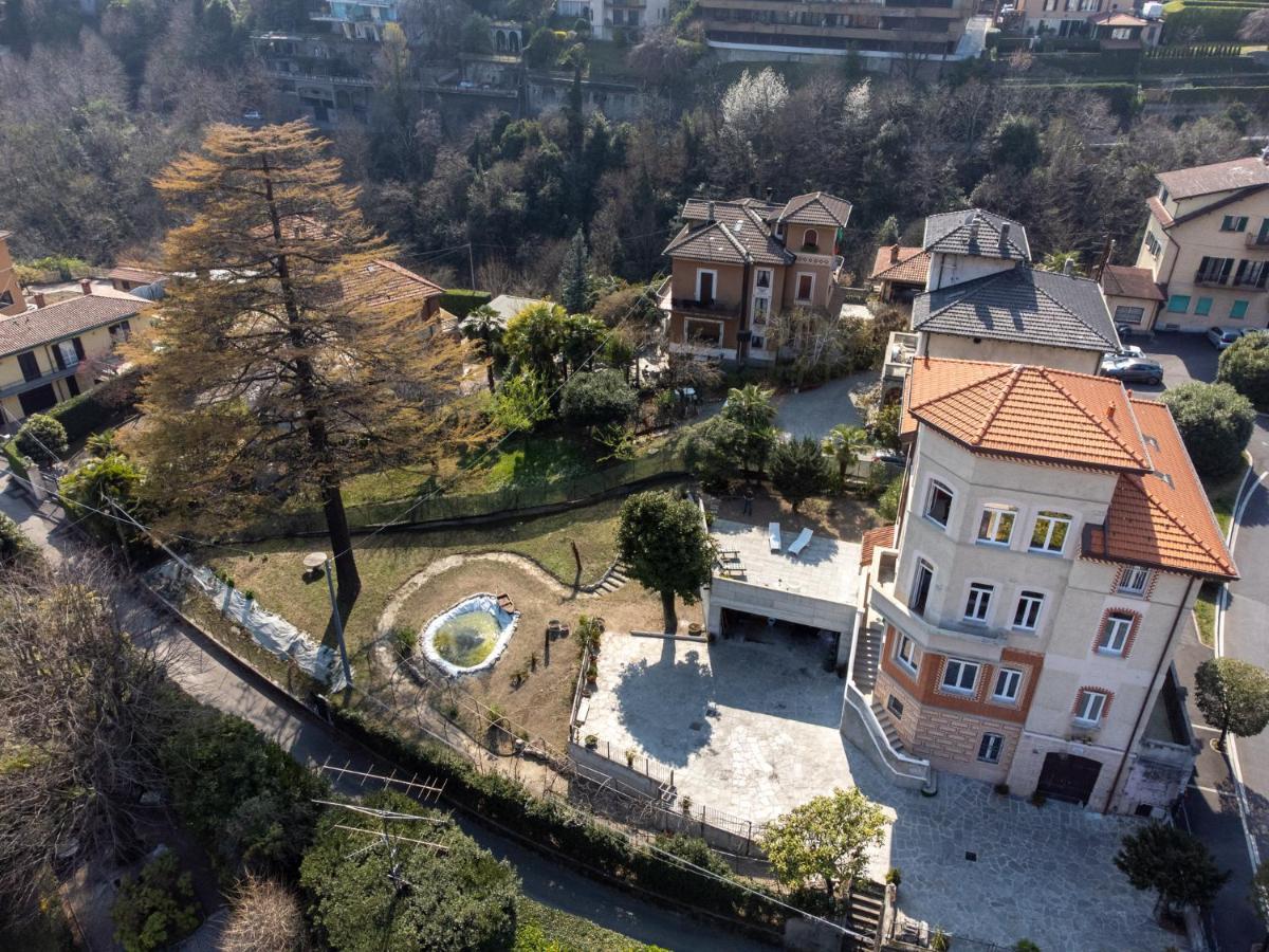 Villa Silvia-By Home Sitter โกโม ภายนอก รูปภาพ
