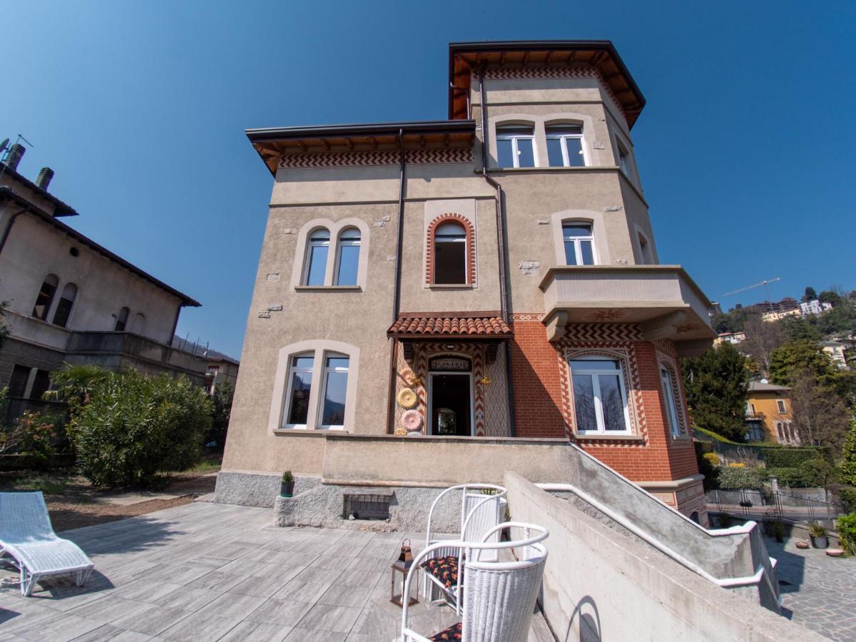 Villa Silvia-By Home Sitter โกโม ภายนอก รูปภาพ